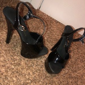 Pleaser SHOESSSSS‼️